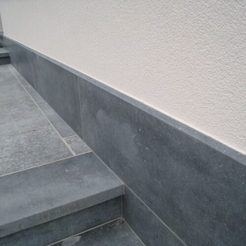 Soubassement en Pierre Bleue du Hainaut